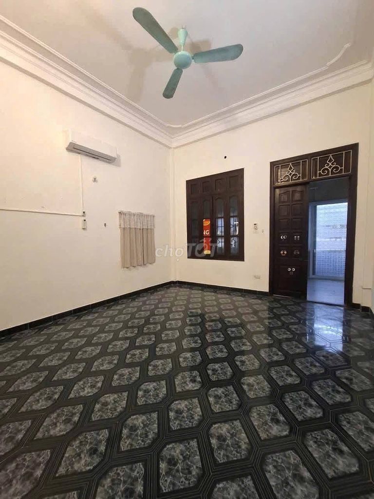 Rent the original 40 meters Lĩnh Nam, 3 floors, 3 sleeps