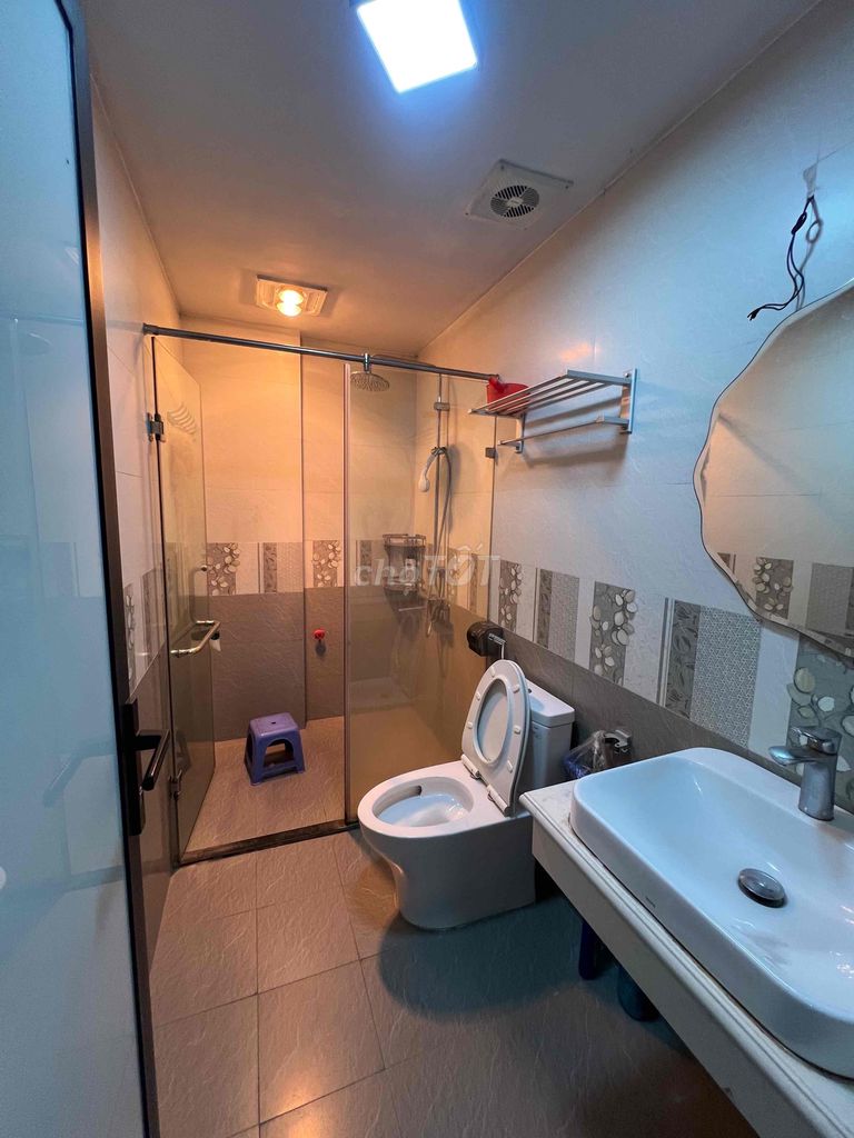 Rent the car dung house. Car car avoids Xuân Phương area 65 meters of 5 floors of 13 million.