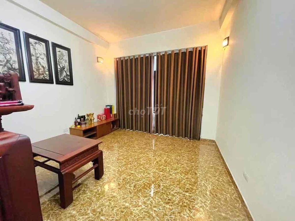 Rent an entire Cầu Giấy area 55 meters 4 4th floor bedroom full of 13 million