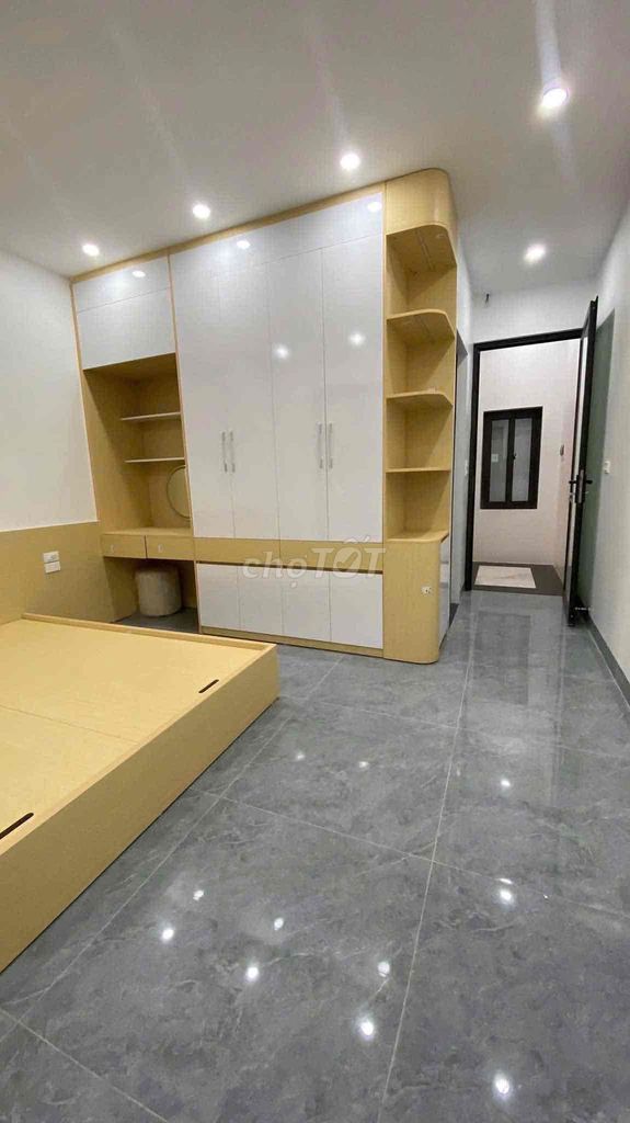 Rent a brand new foot ceiling 12 million pnk full stuff