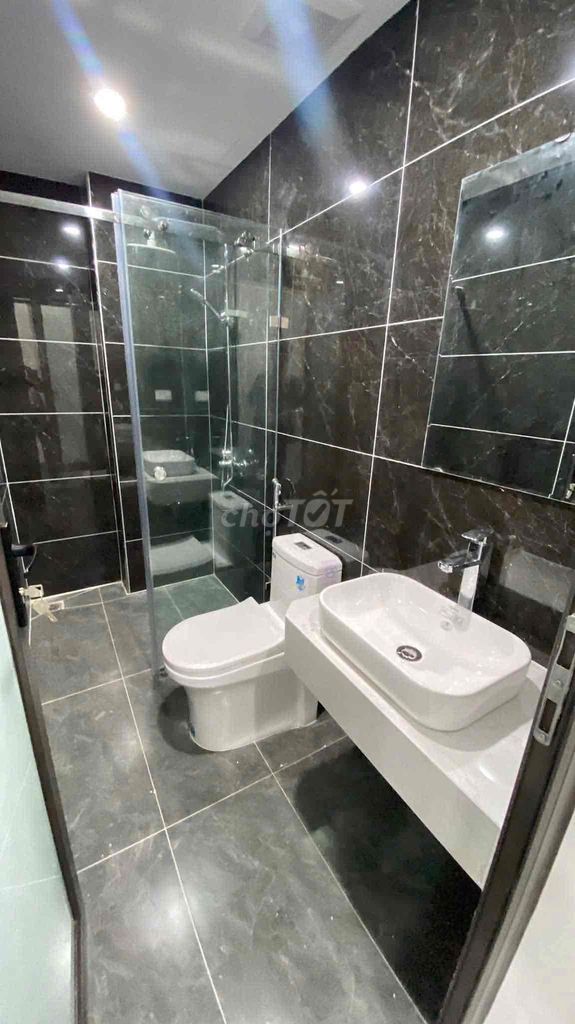 Rent a brand new foot ceiling 12 million pnk full stuff
