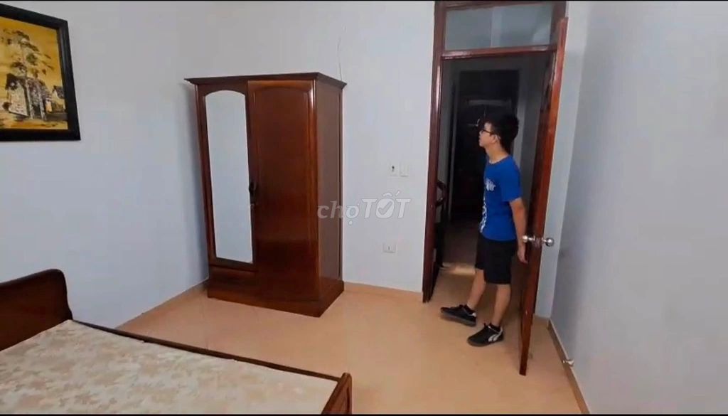 Rent võng thị 40 m2 x 4th floor 1 meter, 6 bedrooms, interiors, only 13 million