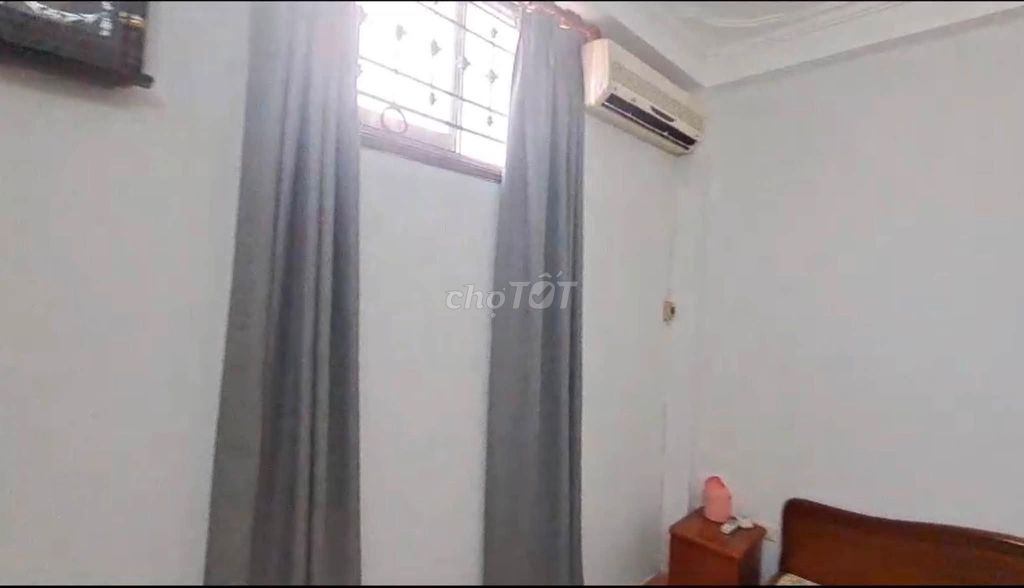 Rent võng thị 40 m2 x 4th floor 1 meter, 6 bedrooms, interiors, only 13 million