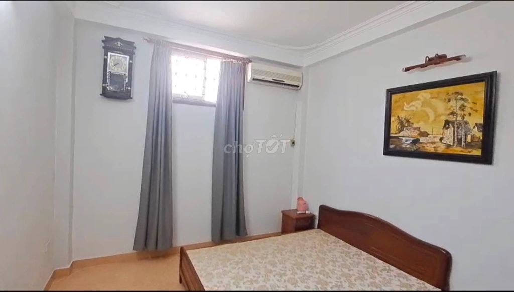 Rent võng thị 40 m2 x 4th floor 1 meter, 6 bedrooms, interiors, only 13 million