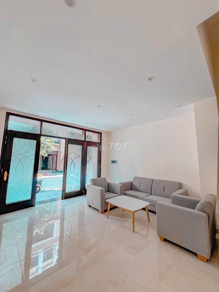Rent the house for 2. 64 meters, 2 bedrooms, 8.2 million.