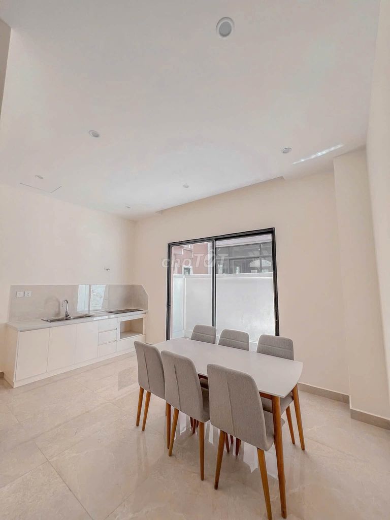 Rent the house for 2. 64 meters, 2 bedrooms, 8.2 million.