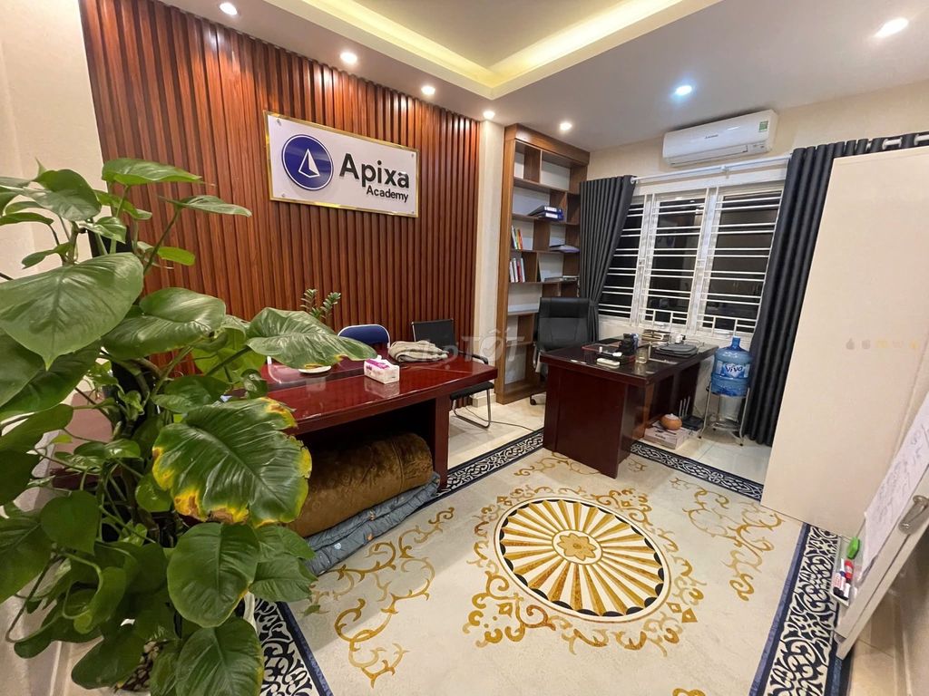 Rent a five-story building, 30 m/2/320, near the Plaza Sword Lake, Hanoi