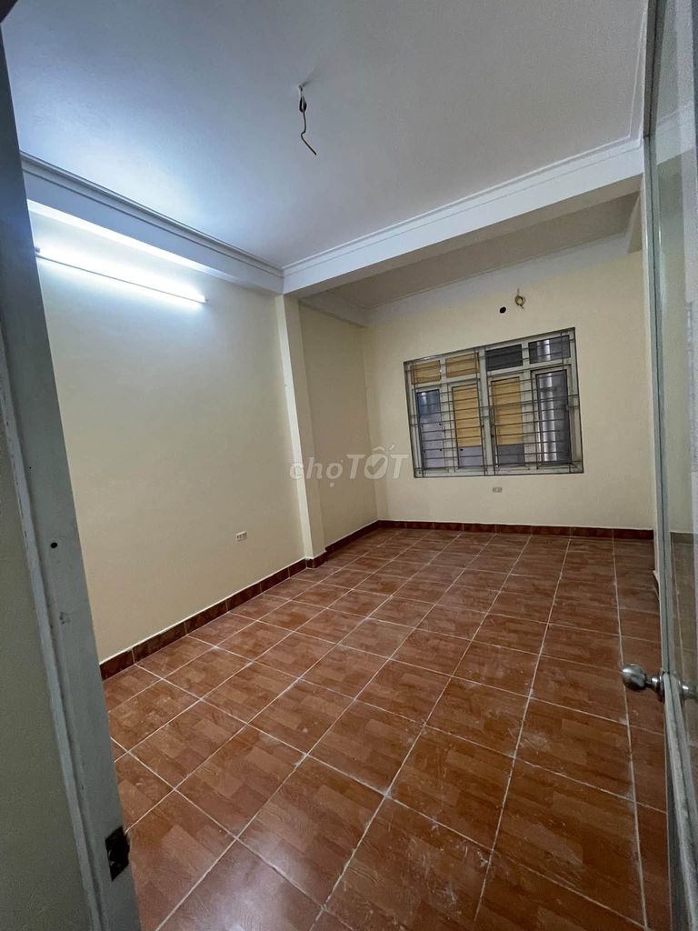 Renting 63 meters two, four stories, Tây Mỗ, avoiding cars.