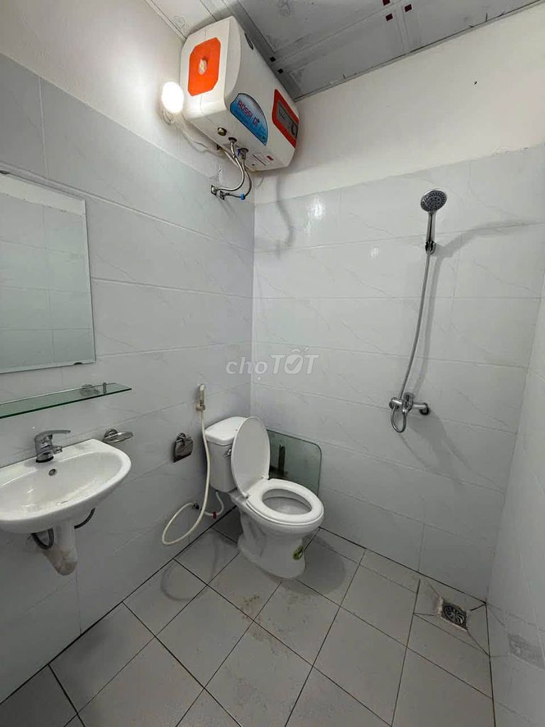 Rent the original 40 m2 x 3 floors, 3 bedrooms, Hoàng Mai