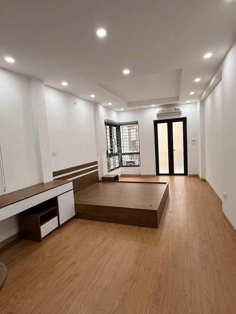 Hoàng Văn Thái, Thanh Xuân – 5 bedroom, Full suit - 12 million