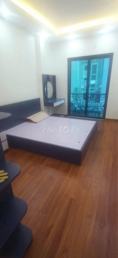 Rent the house with a Xuân Đỉnh elevator.