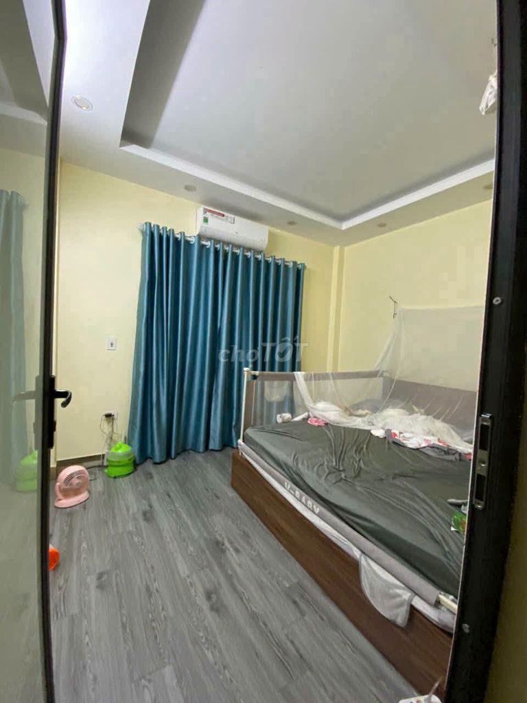 Rent the Grand Masters 35 meters x 4 T
