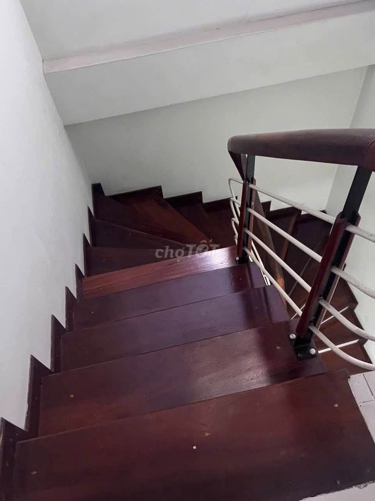 Rent a four-story Đại Kim, Nguyễn Cảnh Dị.