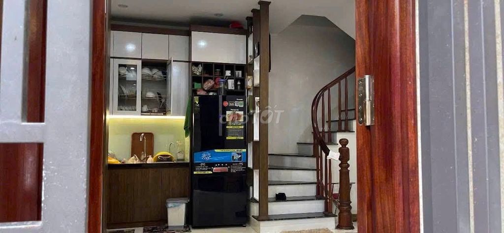 Rent the original house 35 meters x 5 floors, Ngõ 323 Thụy Phương, from ZPD