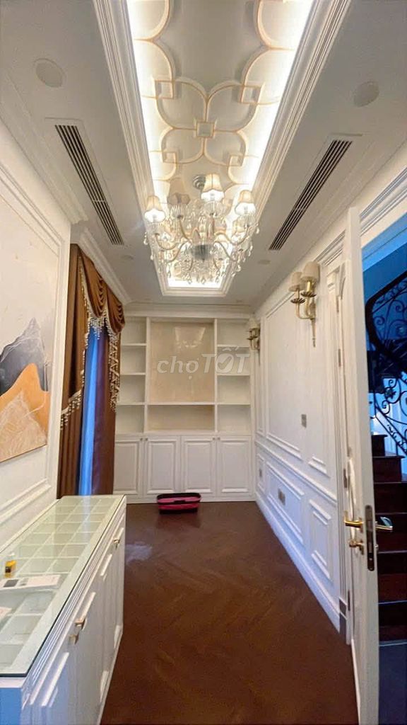 Rent the house of the Viomes Ocean Park Gia Lâm.