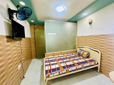 Cheap hotel suite on the street near a church-steal missile.