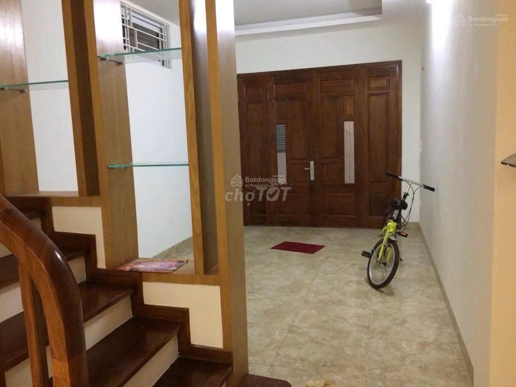Rent a six-way Đặng Tiến Đông, Đống Đa, 18 million.