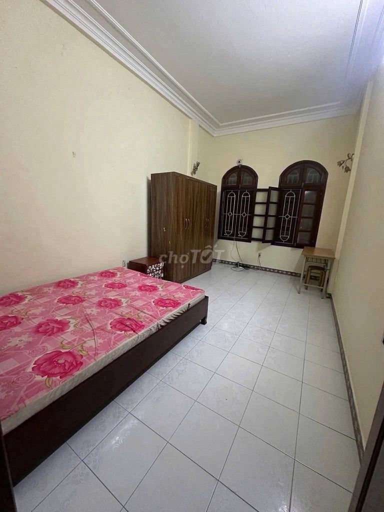 Rent the original house Shing 1, 33 meters x 4 floors, 3 bedrooms