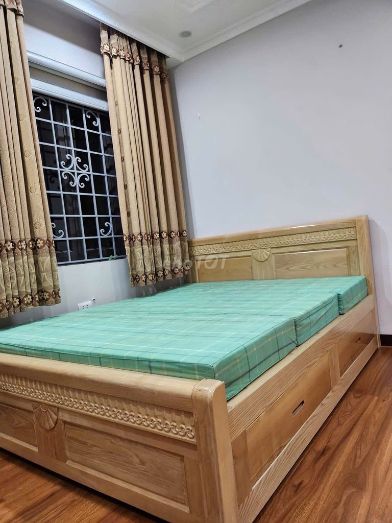 Rent the original house in Văn Cao.