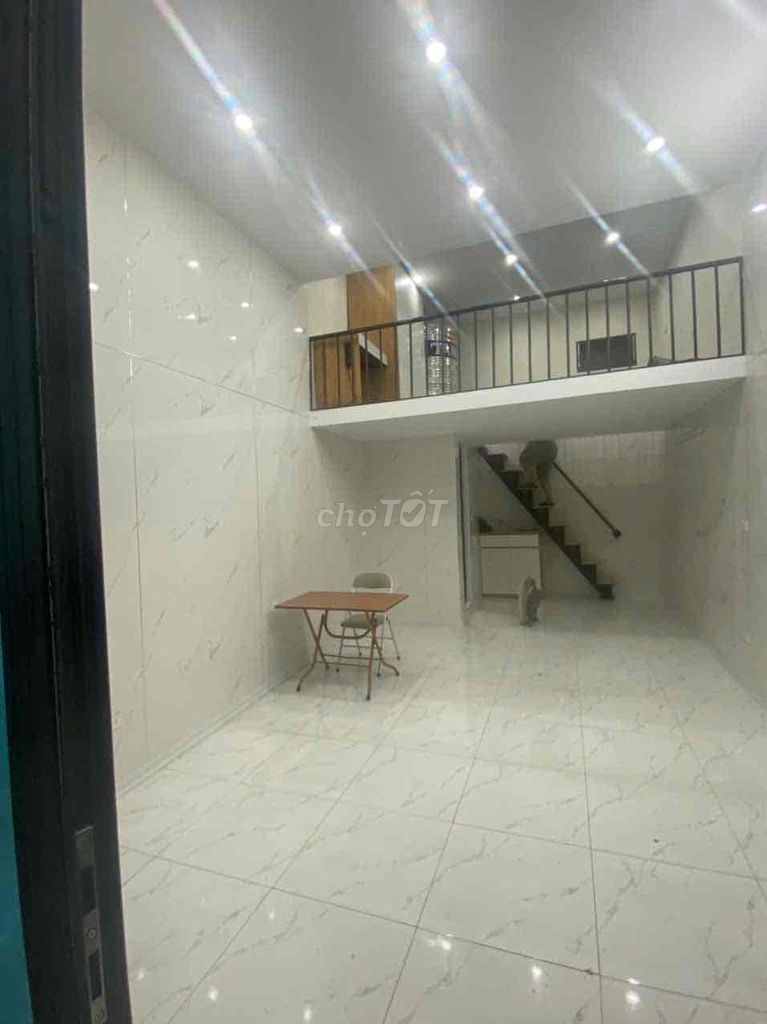 We need to rent a house near Tân Khai, area 40 square meters.