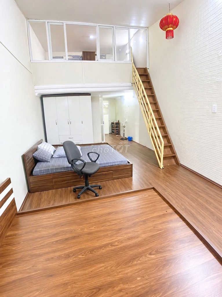 Rent Class Four with a loft near Lĩnh Nam-New, 70 meters2