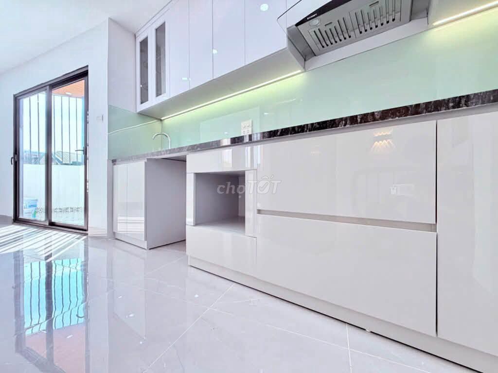 Rent the entire 5-story apartment with an elevator in Thanh Nhàn.