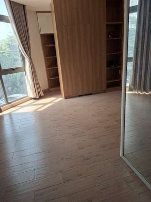We need to rent two fronts of sector 38 ha area 6.5 x18.1 MM 4th floor bedroom 4 ws