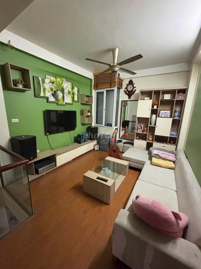Rent a Lê Quang Đạo private house, Nam Từ Liêm, 40 meters, 4 stories.