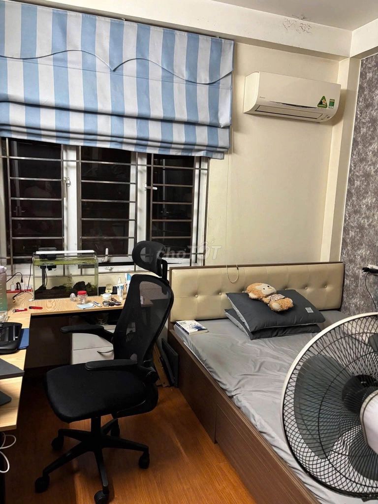 Rent a Lê Quang Đạo private house, Nam Từ Liêm, 40 meters, 4 stories.