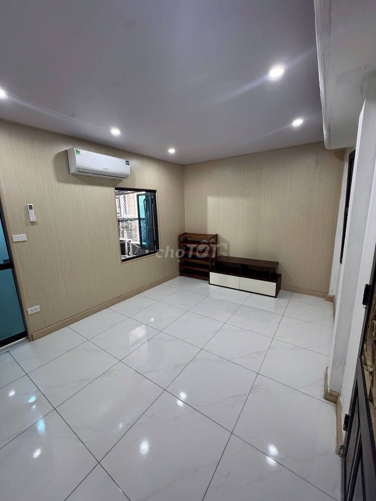 Rent the entire crew, Ba Đình-3 bedroom.