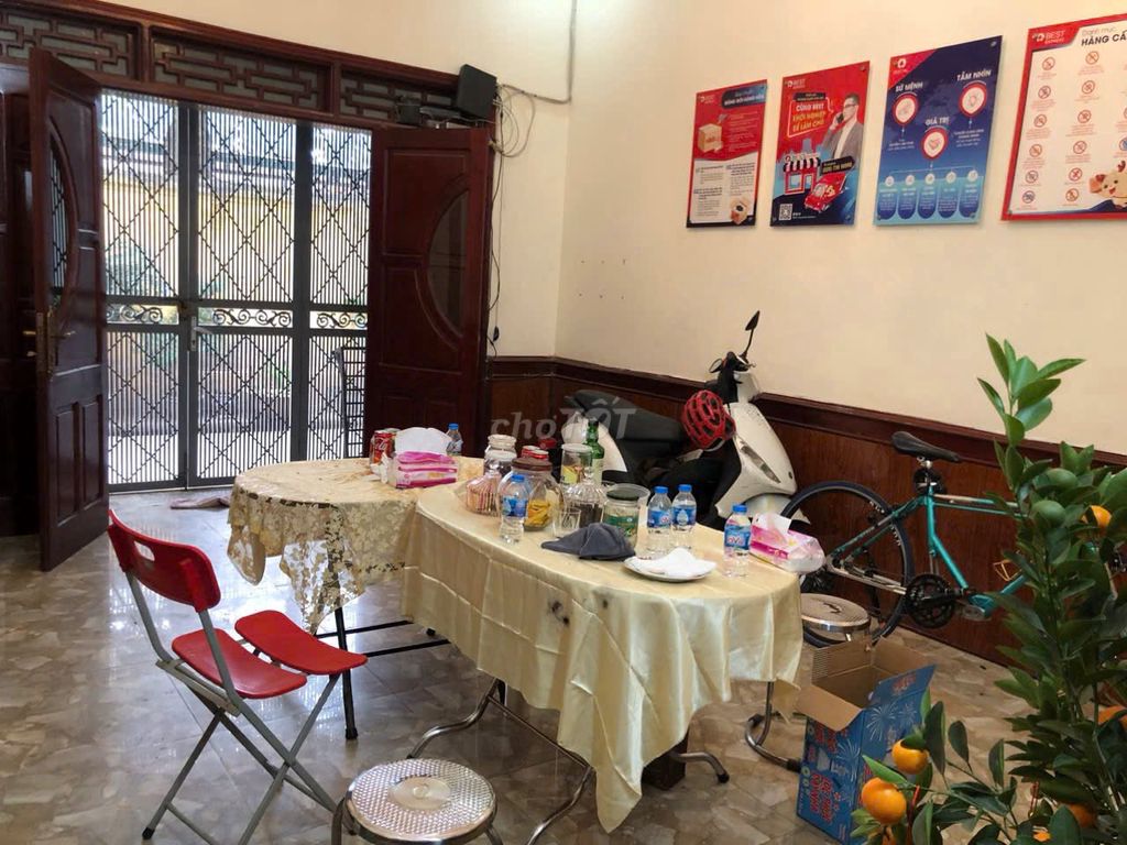 Rent the original house 65 meters x 5 floors, 6 bedrooms, parking cars, Láng Road,
