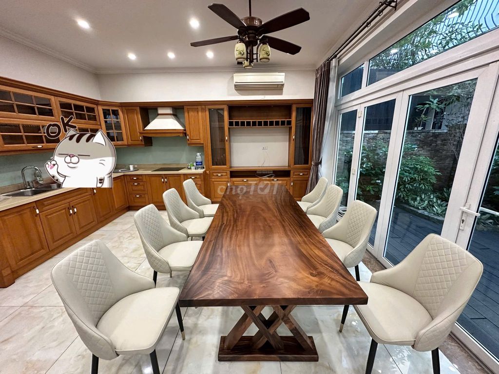 Rent the 210 m2-full place at Splendora
