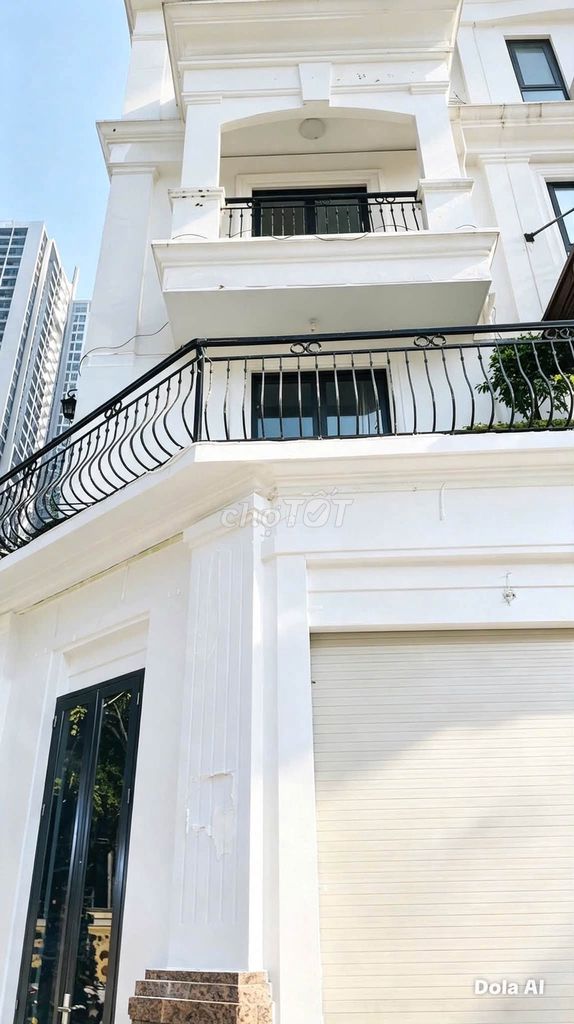 Rent a four-story house in 10 meters of Tố Hữu, Nam Từ Liêm.