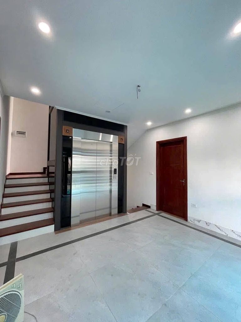 Rent a mansion downtown, Hà Đông, 35 million a month.