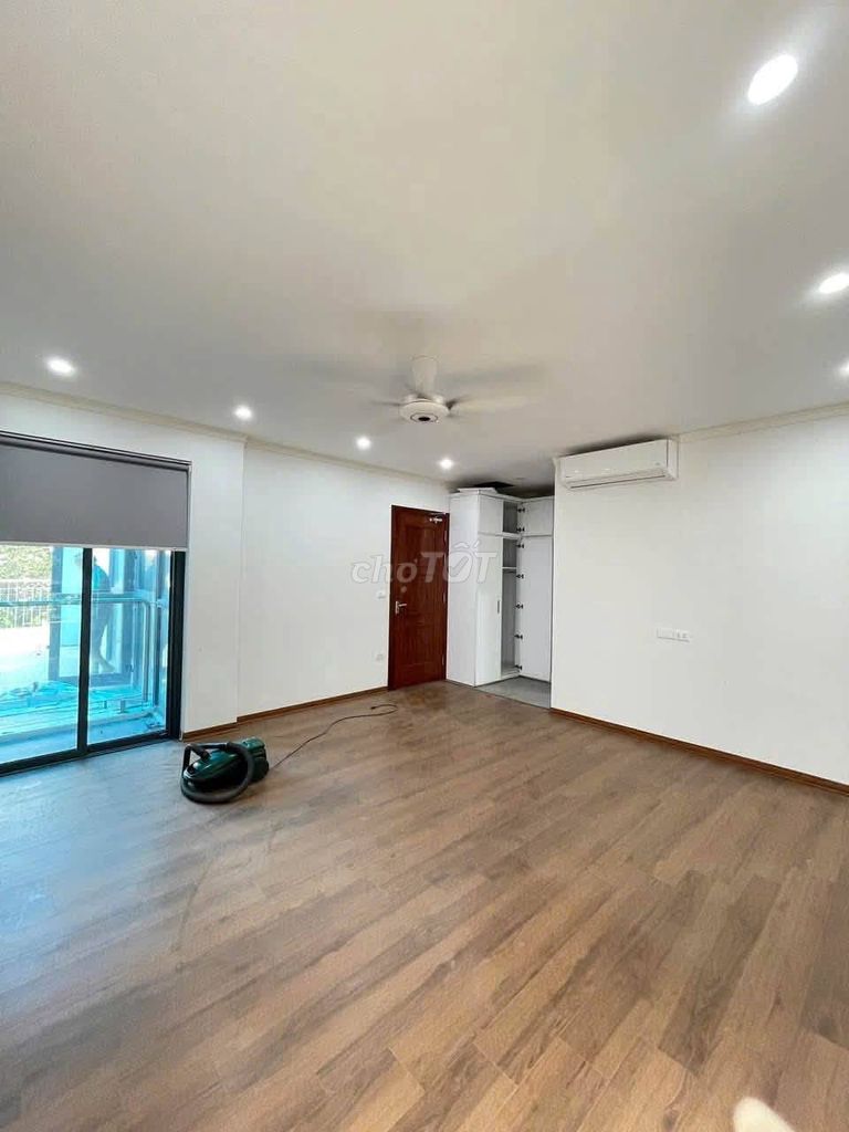 Rent a mansion downtown, Hà Đông, 35 million a month.