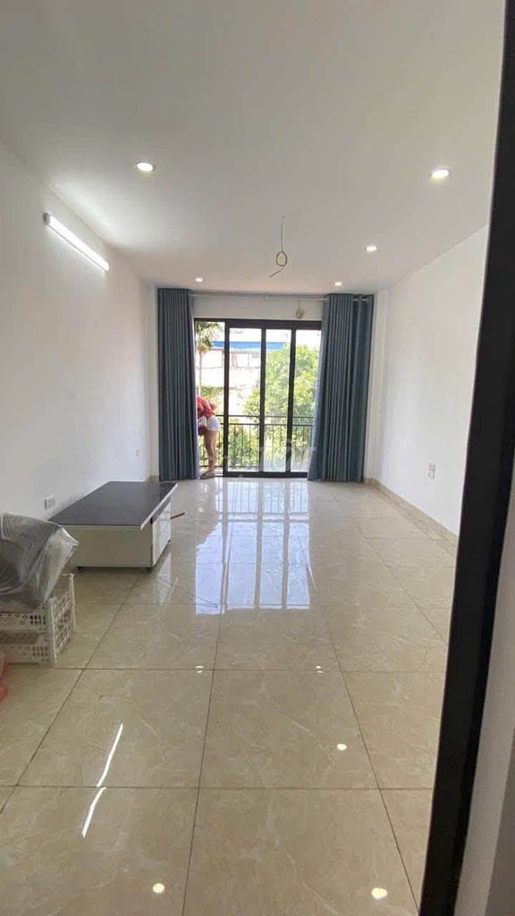 Rent a five-story Đại Đồng, Vĩnh Hưng, Hoàng Mai, 3 sleeping, 12 million