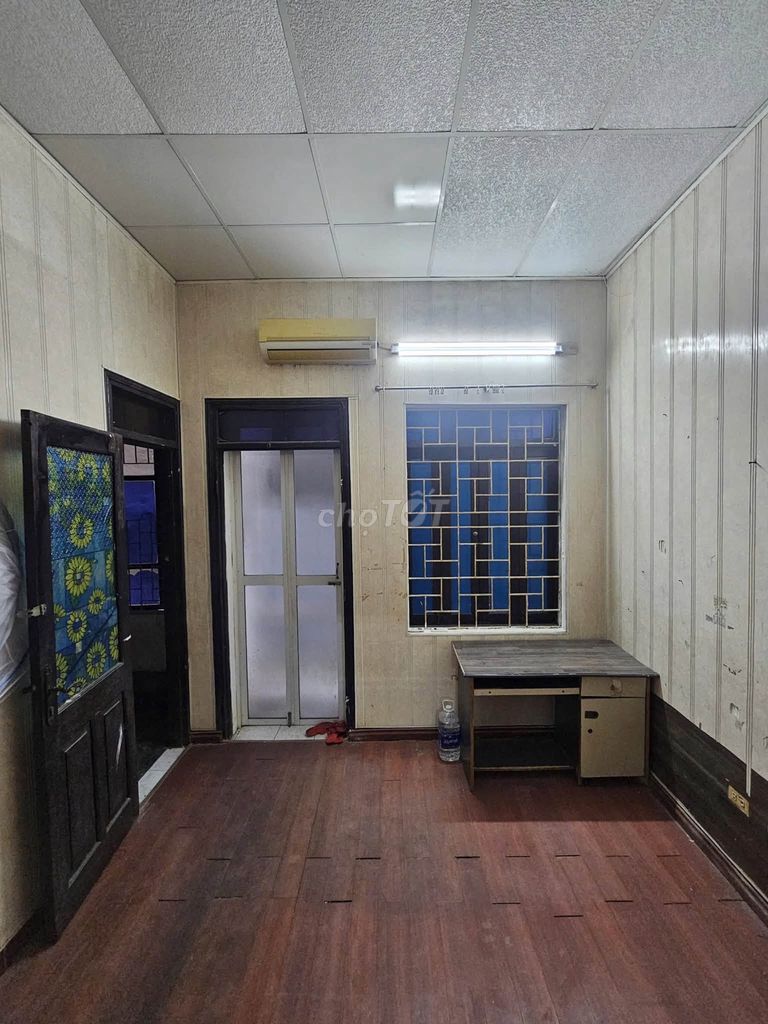 Rent 40 meters x 3 stories, 4 sleeps, 2 v, Rose, Bạch Mai
