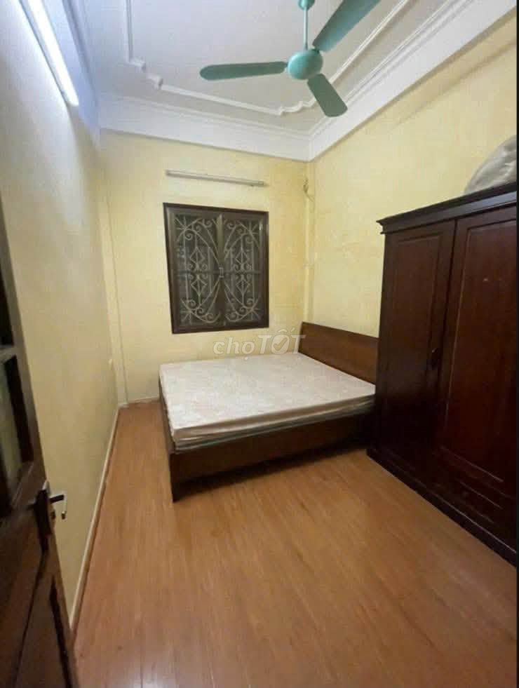 Rent the house 35 meters x 3 level Ngõ 319 Tam Trinh, Hoàng Mai