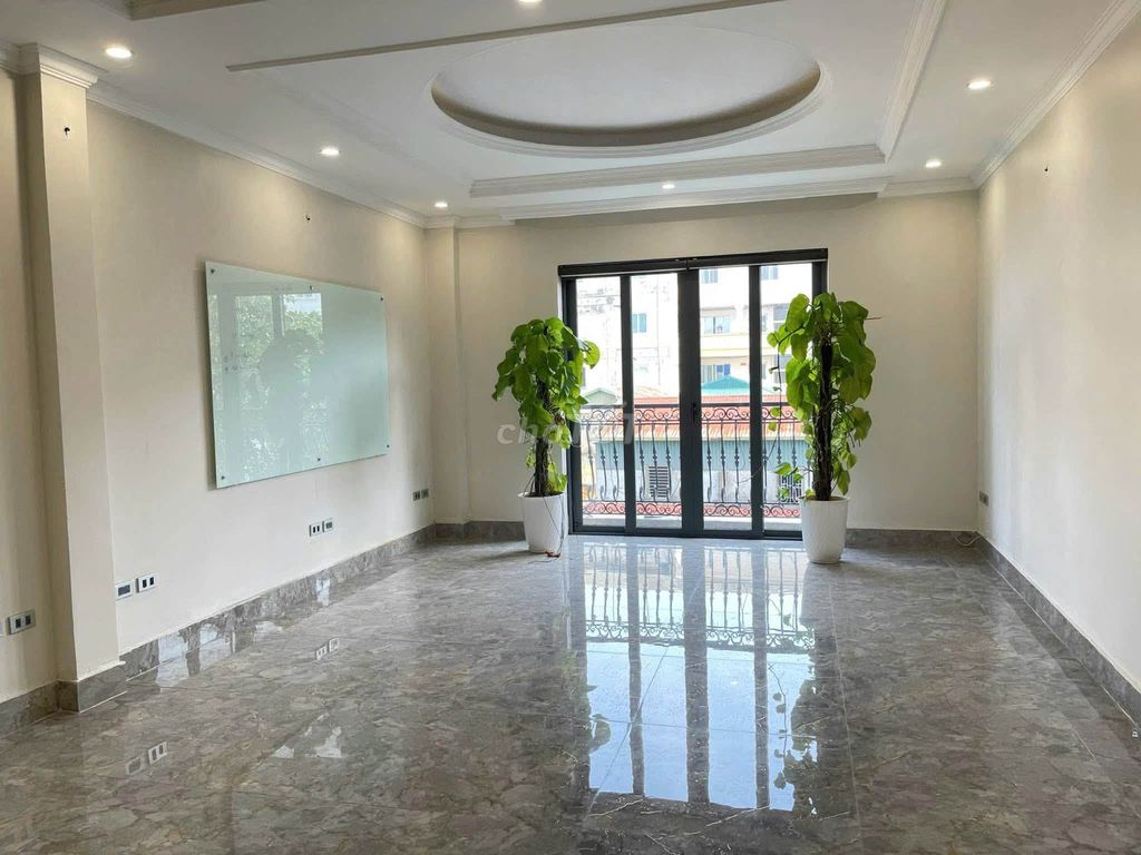 Rent the house next to Vĩnh Tuy with elevators, avoid cars.