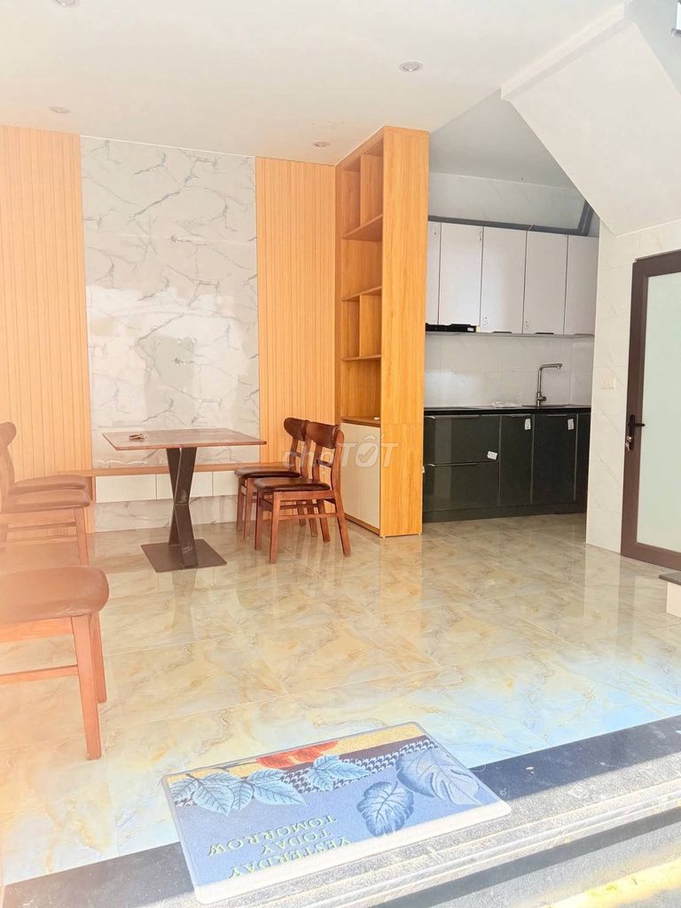 Rent the original building 467 Lĩnh Nam, 27 m2, 2 stories, 2 v.