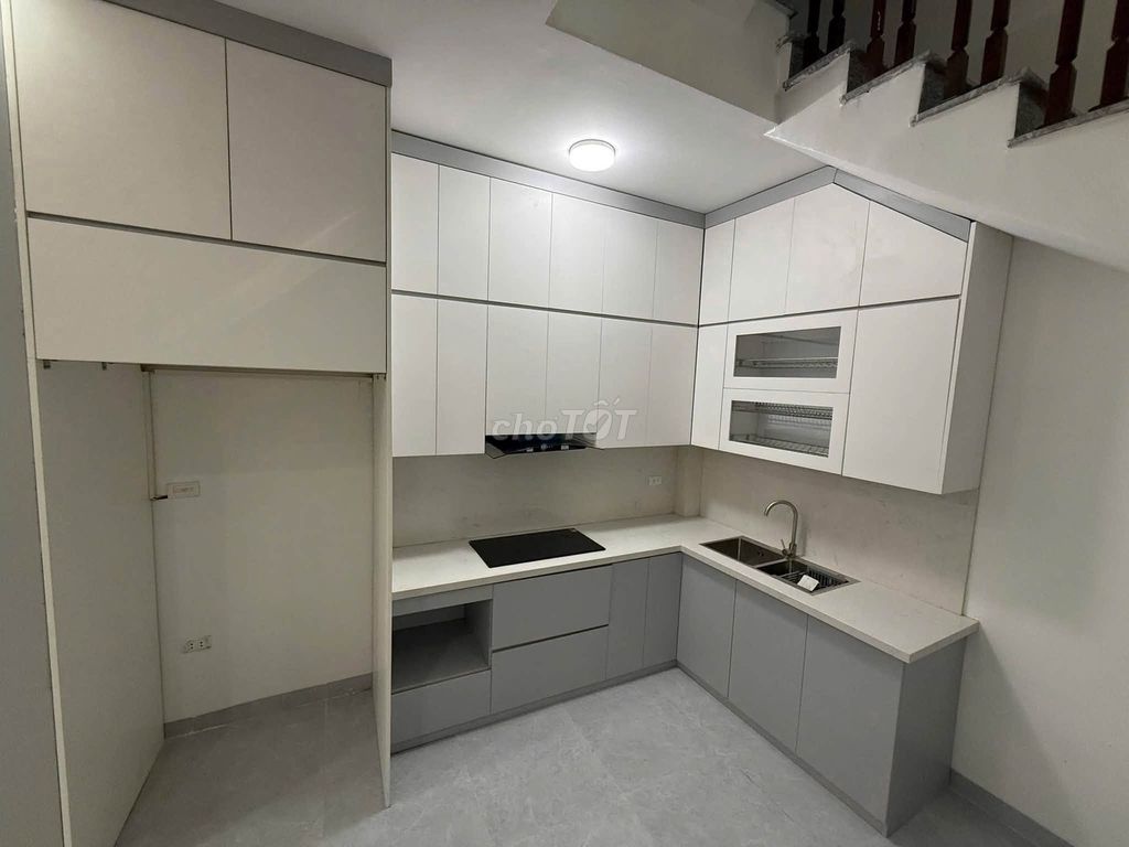 Rent an entire Qq Street, Long Biên, 3 sleeping in full clothes