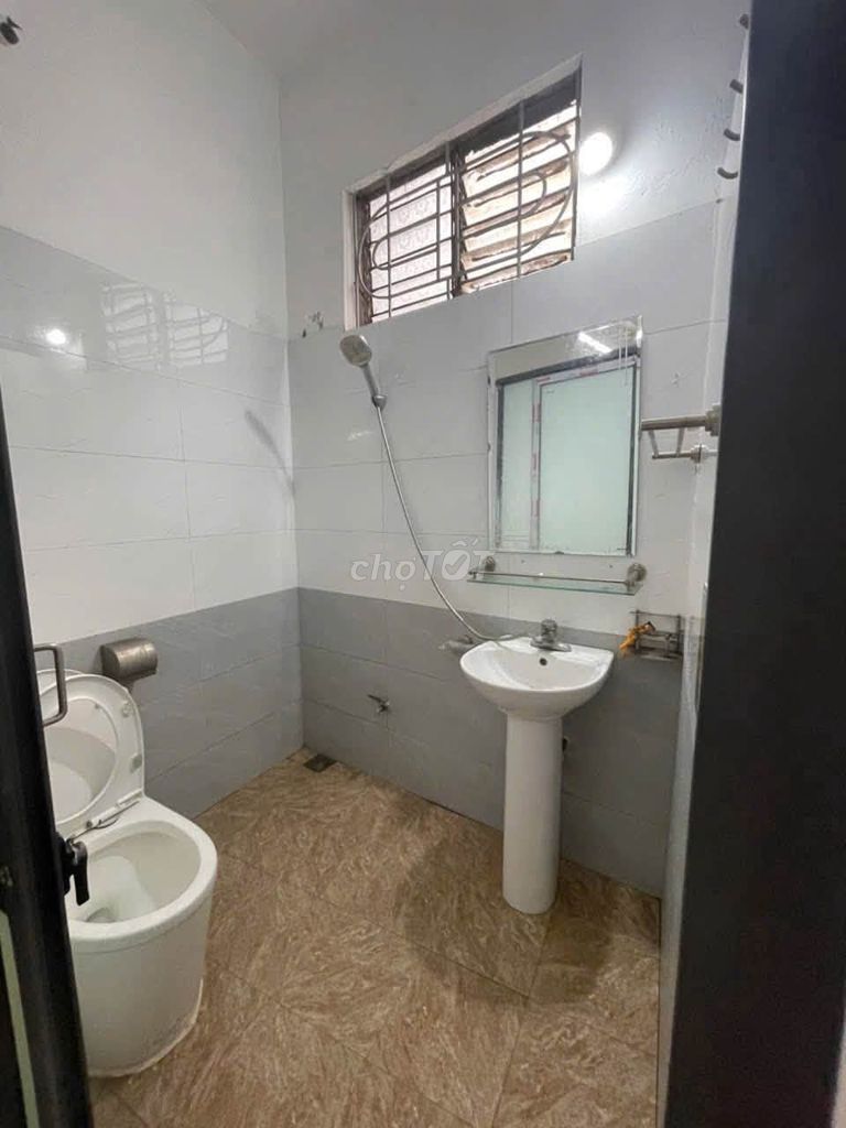 Rent the building 45 m2 Lĩnh Nam, 3 bedrooms, 7.5 million.