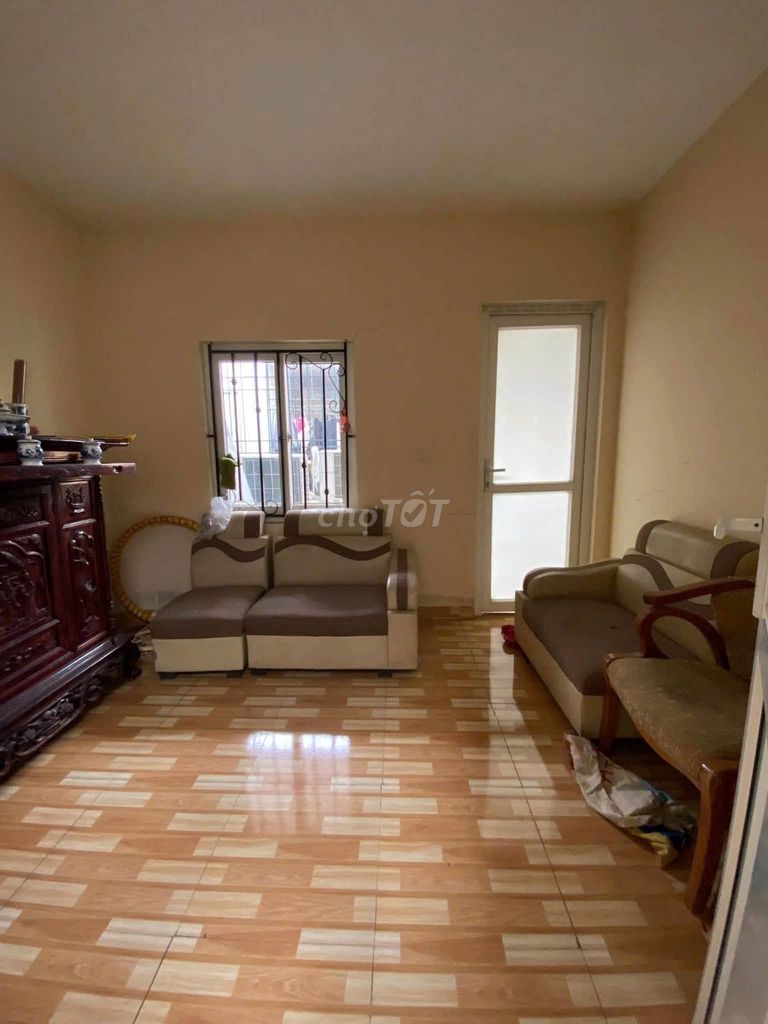 Renting four floors of Ngõ 194 Thanh Đàm, Hoàng Mai - 8 million.