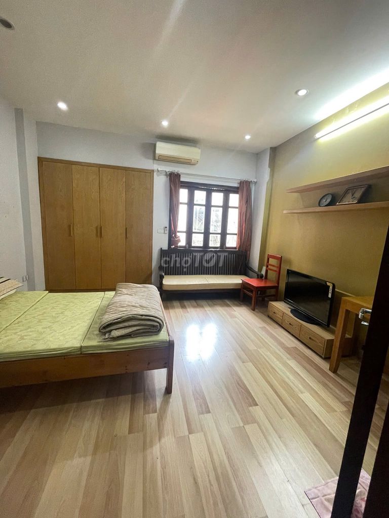 Renting 68 Phú Diễn