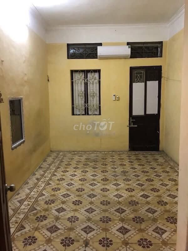 Rent a three-story Qq Street, Hoàng Mai, Hanoi