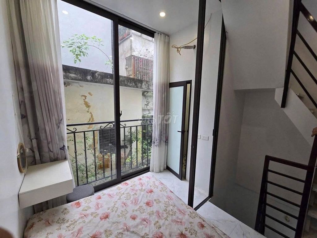 Rent the original house on Route 277 Tôn Đức Thắng - Đống Đa
