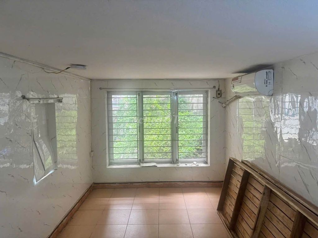 Rent Kim Ngưu, Hai Bà Trưng, 25 meters, 4 stories.