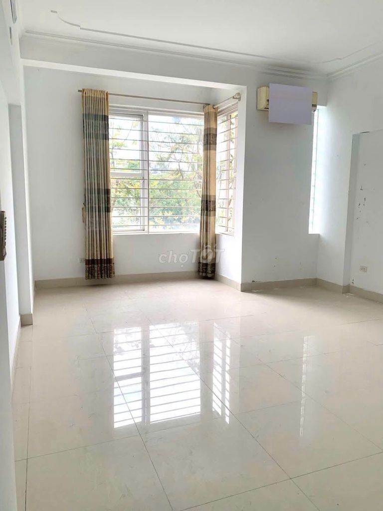 Rent the house next to Peso, 90 meters, 4 floors, avoid