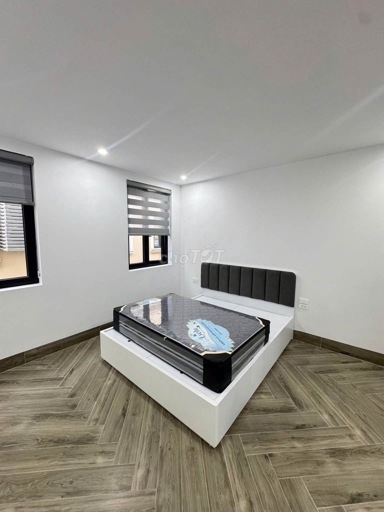 Rent a five-story apartment full-size, four-sleep.