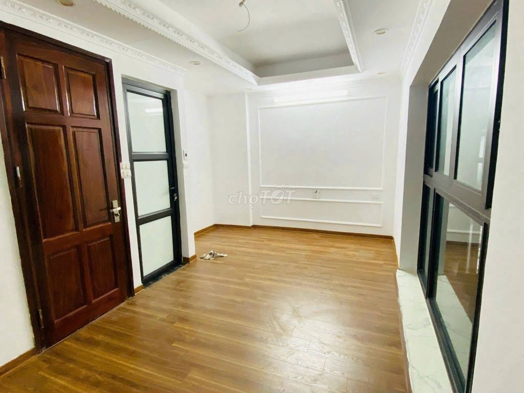 Rent the original house 38 meters x 6 floors, Ngõ 21 Lê Văn Lương, Thanh Xuân